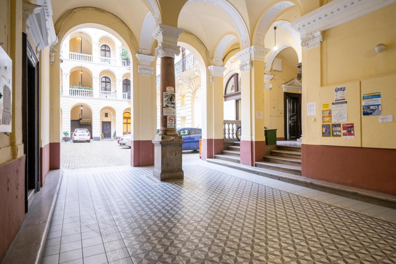 Apartments Next To The Synagogue Budapest Exterior photo